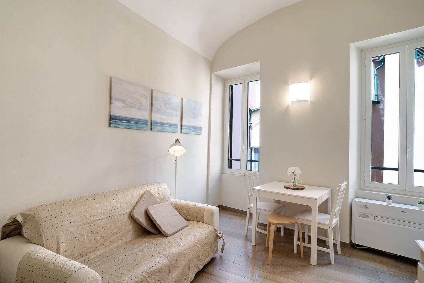 Apartamento entero, Apartamento 'Casa Elena' con Wi-Fi y aire acondicionado in Bordighera, Riviera di Ponente