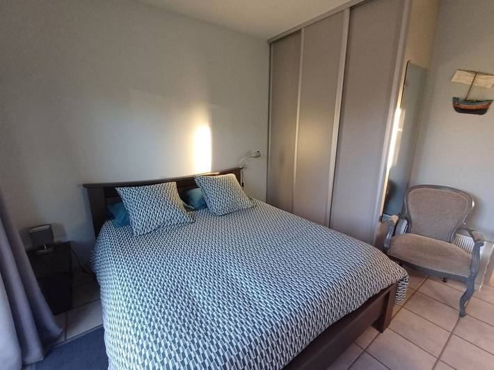 Location de vacances pour 2 personnes, avec jacuzzi ainsi que jardin et piscine à Plouguerneau - 3