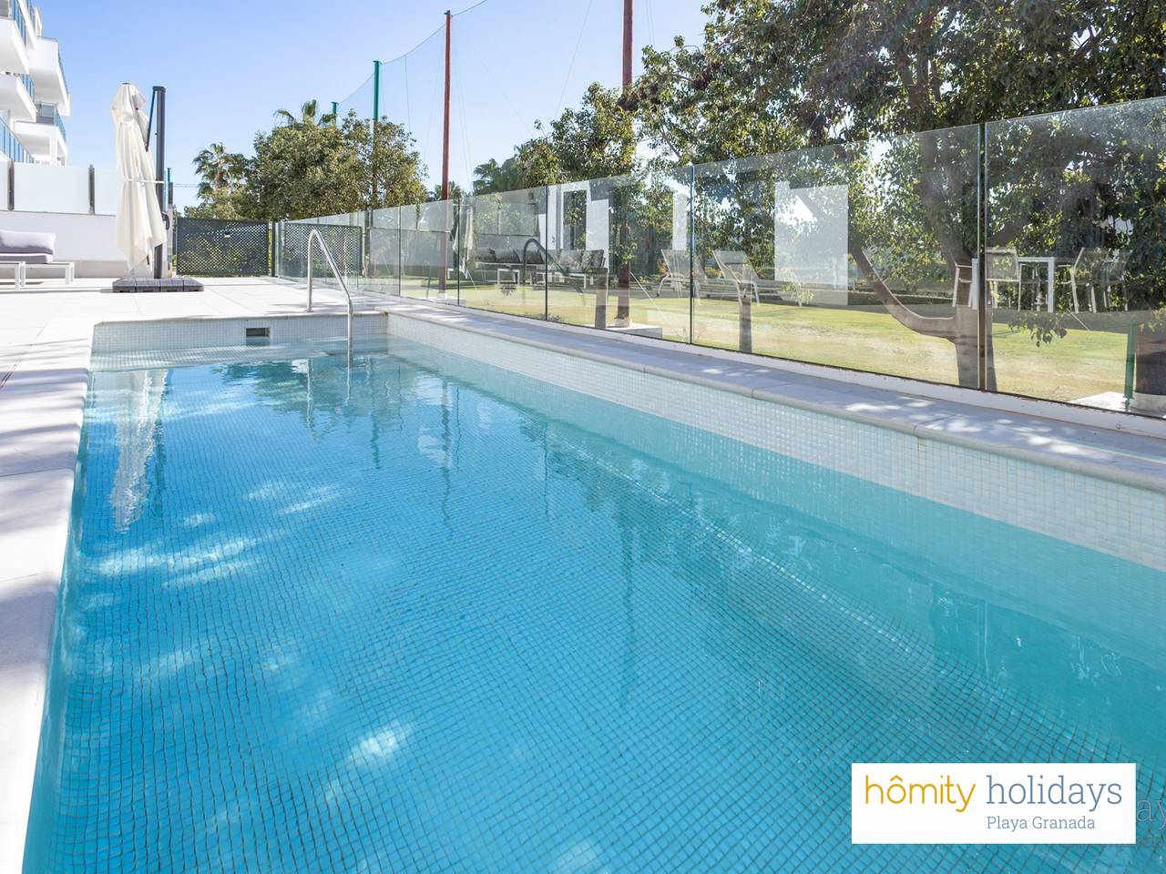 Apartamento entero, Homity Bajo + Piscina in Playa Granada, Motril