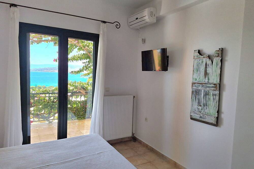\"Ein Stück Himmel\". Villa mit herrlichem Meerblick,Pool und Spielzimmer in Porto Heli, Argolis