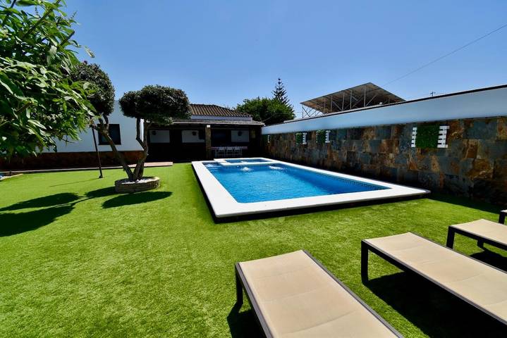 Chalet para 8 personas, con Jardín y Piscina en Andalucía - 3