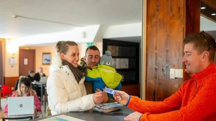 Location De Vacances pour 5 Personnes dans Lac des Hermines, Besse-et-Saint-Anastaise, Photo 1