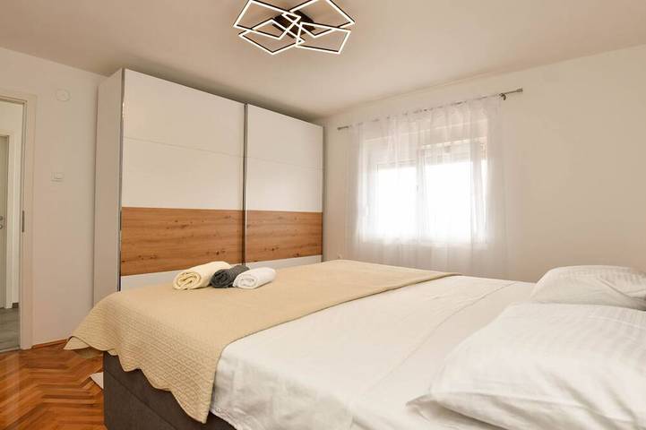 Holiday Home Dino by Villas Guide in Dalmatinisches Zagora