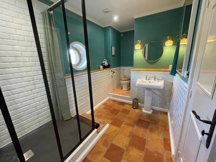 Location de vacances pour 10 personnes, avec jardin et vue ainsi que terrasse et piscine à Cruzy - 4