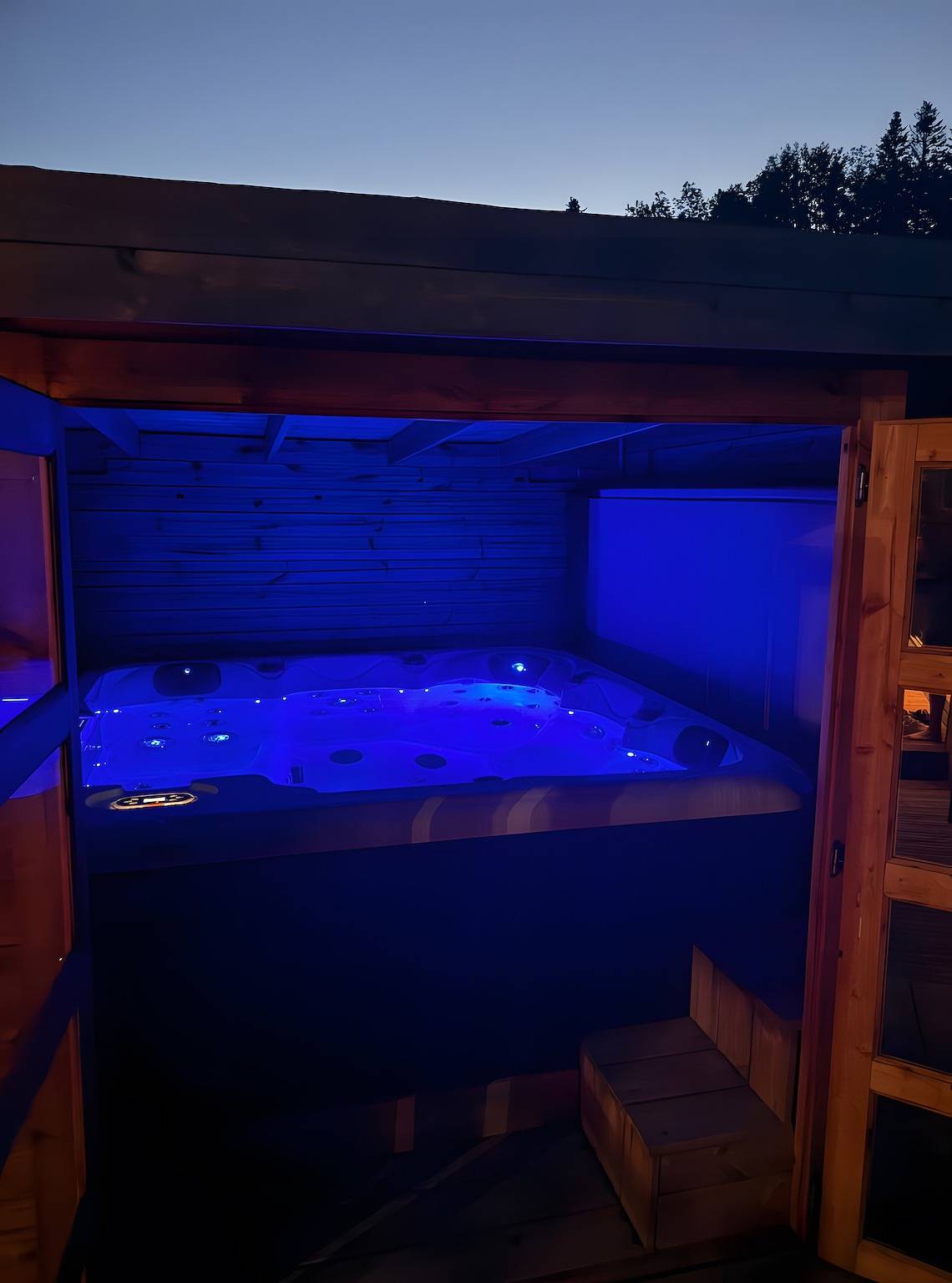 Chalet Le Jutékia de madera acogedor con spa privado in Corcieux, Parque natural regional de los Ballons des Vosges