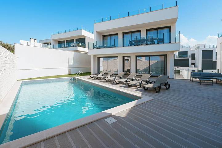 Ferienhaus für 10 Personen, mit Garten und Whirlpool
