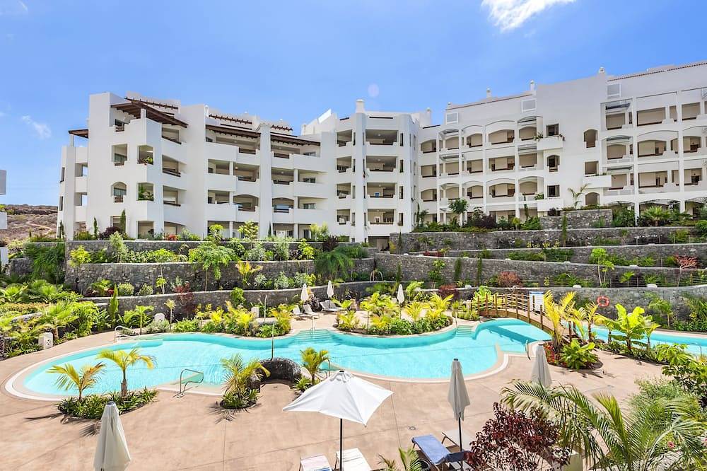 Ganze Wohnung, Magnificent New Apartment Adama Jardines De Los Menceyes in Palm-Mar, Arona