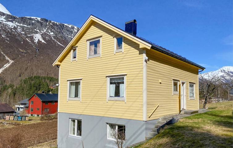 Ferienhaus für 8 Personen mit Ausblick in Valldalen, Norddal