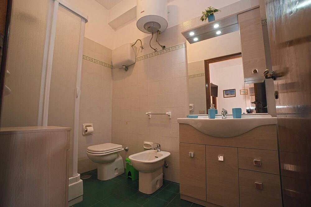 Ganze Wohnung, Apartment Margherita-4 in einer Strandresidenz, Giglio Campese in Isola del Giglio