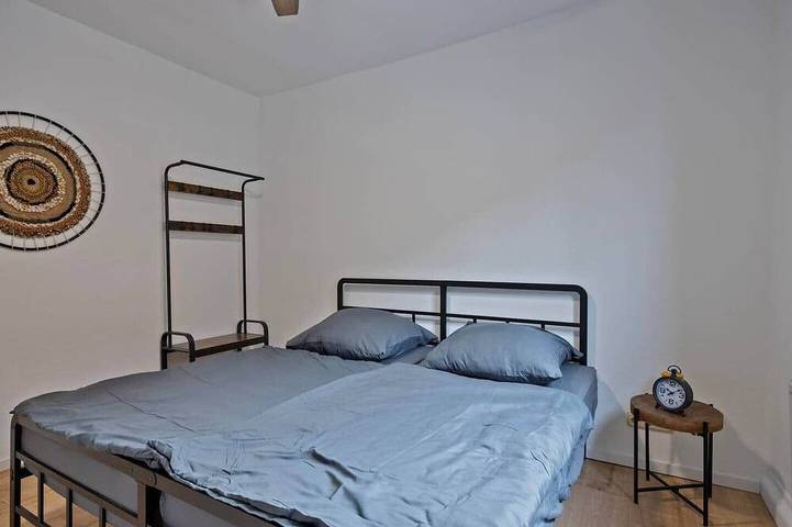 Ganze Wohnung, Deine Bude - 5 Zi., Bäder, Küche in Hürth, Rhein-Erft-Kreis
