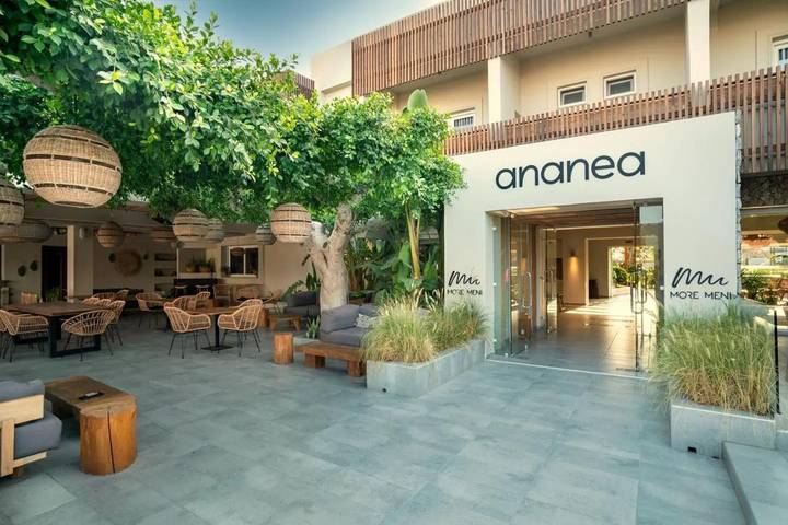 Hotel für 3 Personen, mit Balkon und Terrasse sowie Garten und Pool