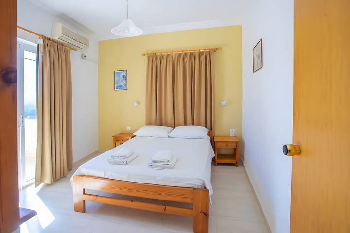 Διαμερίσματα διακοπών για 2 άτομα, με κήπο και μπαλκόνι στο Νυδρί