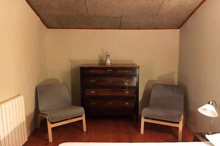 Gîte pour 7 personnes, avec jardin à Pardines - 4