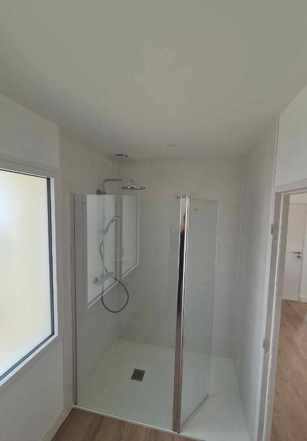 Location de vacances pour 5 personnes, avec terrasse ainsi que vue et jardin dans Trévignon - 2