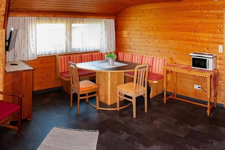 Ferienwohnung für 5 Personen, mit Balkon und Garten am Millstätter See