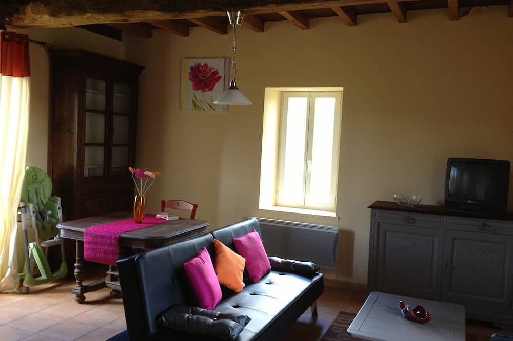 Belle maison de campagne du Xix en pierre sur 20 ha- Proche Bonaguil in Saint-Front-sur-Lémance, Région de Villeneuve-sur-Lot
