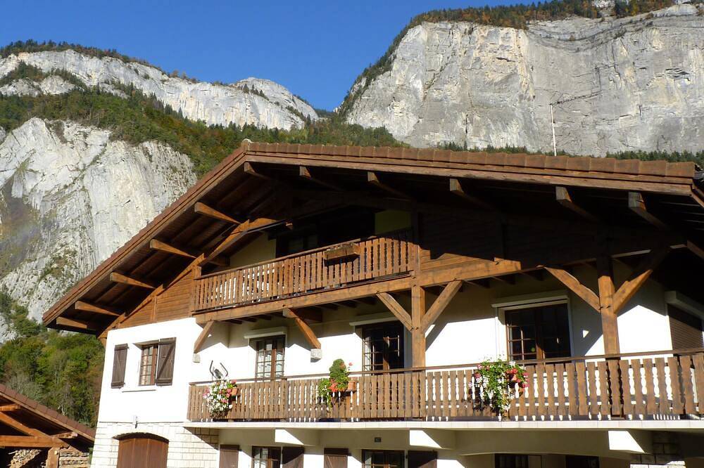 Appartement De Vacances pour 4 Personnes dans Sallanches, Pays du Mont-Blanc