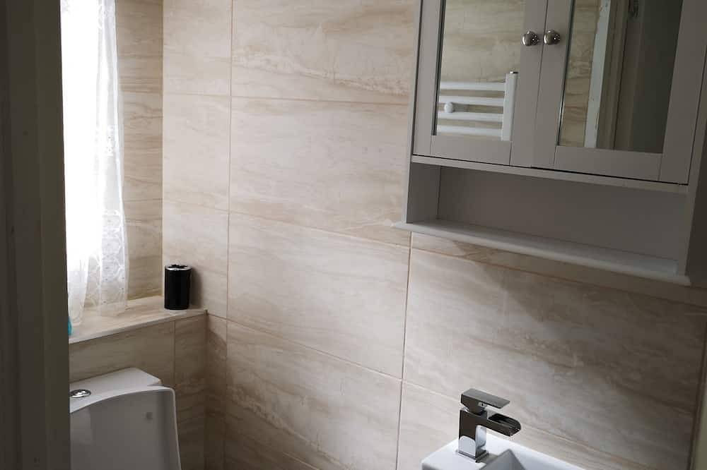 Apartamento Completo De 4 Dormitorios Cerca Del Estadio De La Ciudad De Manchester in Mánchester, Gran Mánchester