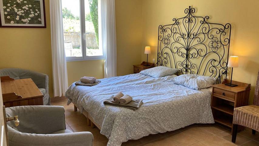 Location de vacances pour 7 personnes, avec jacuzzi et piscine ainsi que terrasse et jardin, animaux acceptés à Montbrun-des-Corbières - 3