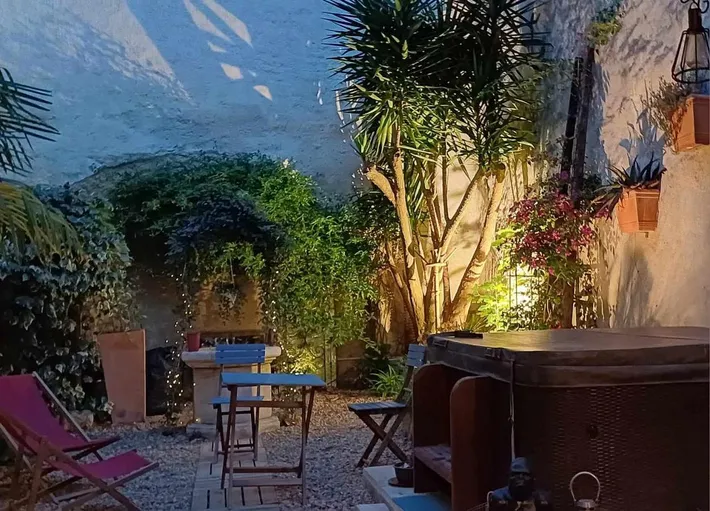 Casa de vacaciones para 6 personas, con jardín y jacuzzi - 1
