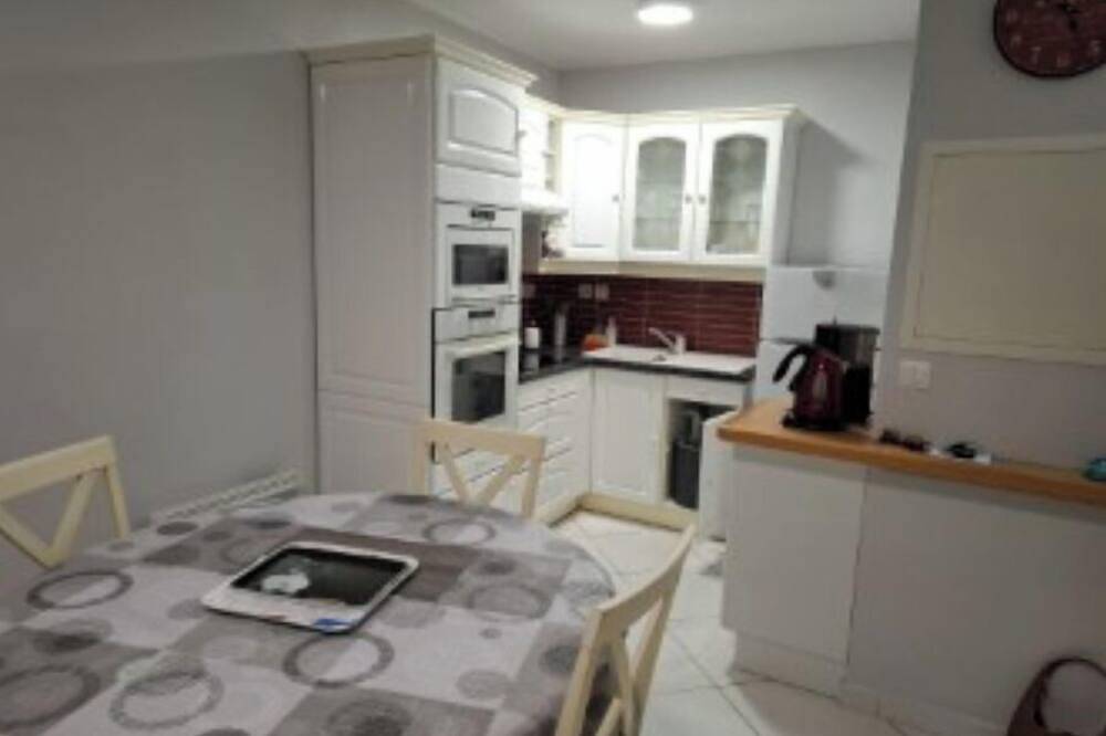 Ganze Wohnung, Nice, well-equipped two-room apartment in Rochefort, Rochefort und Umgebung