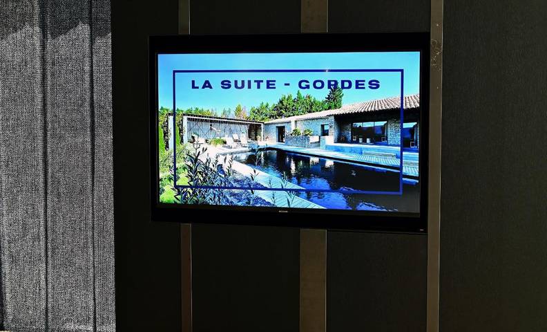 Chambre d’hôte pour 2 personnes, avec jardin ainsi que vue et piscine à Gordes - 3