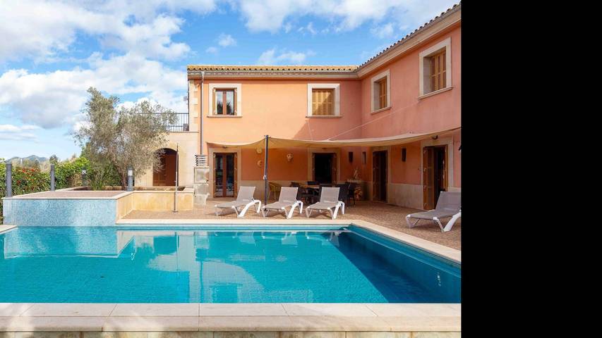 Spektakuläre Villa mit Pool für 10 Personen. in Muro, Mallorca Norden