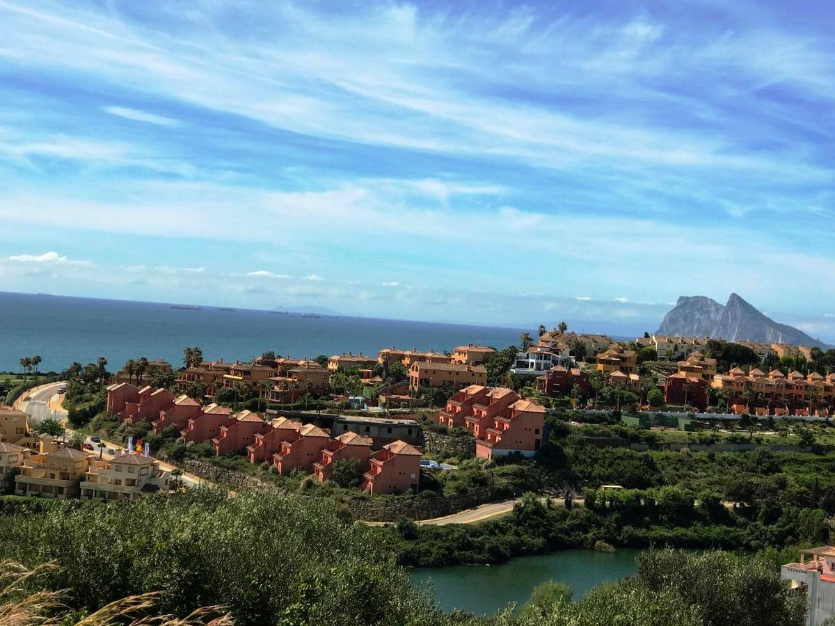 Apartamento entero, Penthouse Charming Nueva Alcaidesa in La Alcaidesa, San Roque