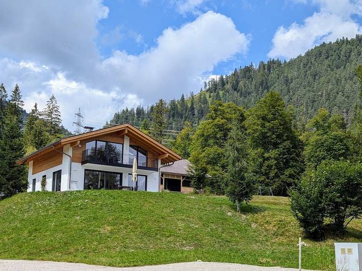 Ferienhaus für 4 Personen, mit Balkon und Garten sowie Seeblick im Tölzer Land - 3
