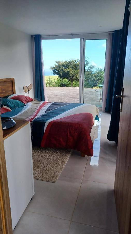 Gîte pour 2 personnes, avec jardin et vue à Petite-Île - 3