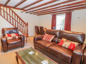Log Cabin for 4 People in Whitby, North Yorkshire, Photo 2