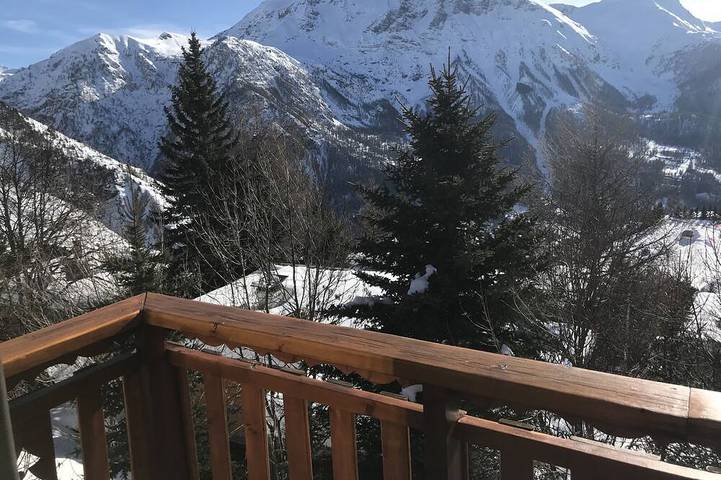 Maison pour 6 personnes, avec sauna et jardin ainsi que piscine et jacuzzi, animaux acceptés à Orcières