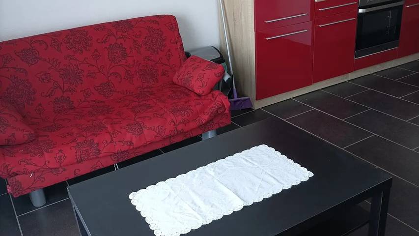 Gîte pour 5 personnes, avec terrasse dans Pag - 2