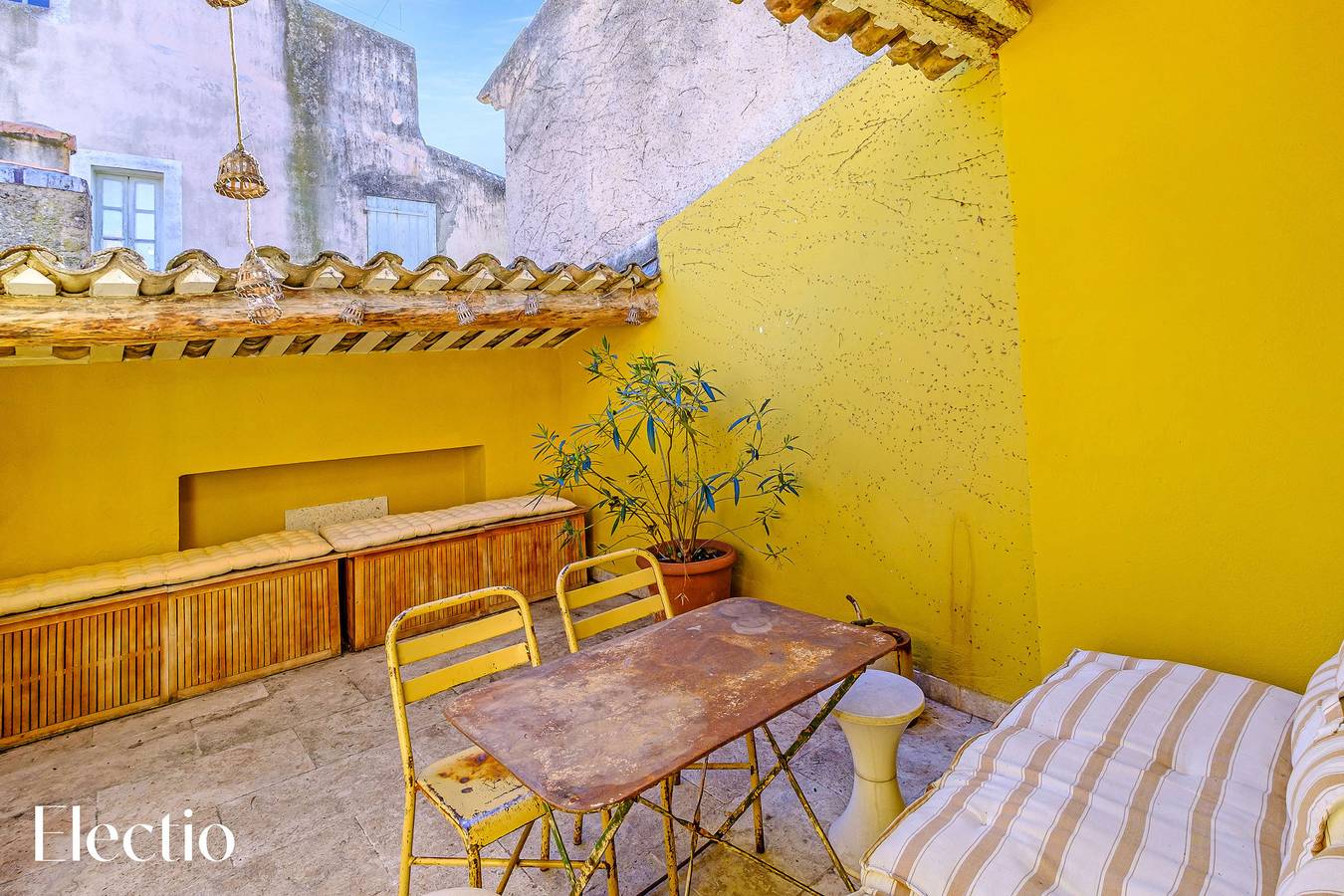 Maison de Caractère | In the heart of Lourmarin in Lourmarin, Parque natural regional del Luberon