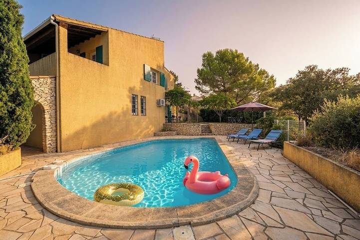 Villa pour 14 personnes, avec Balcon et Jardin