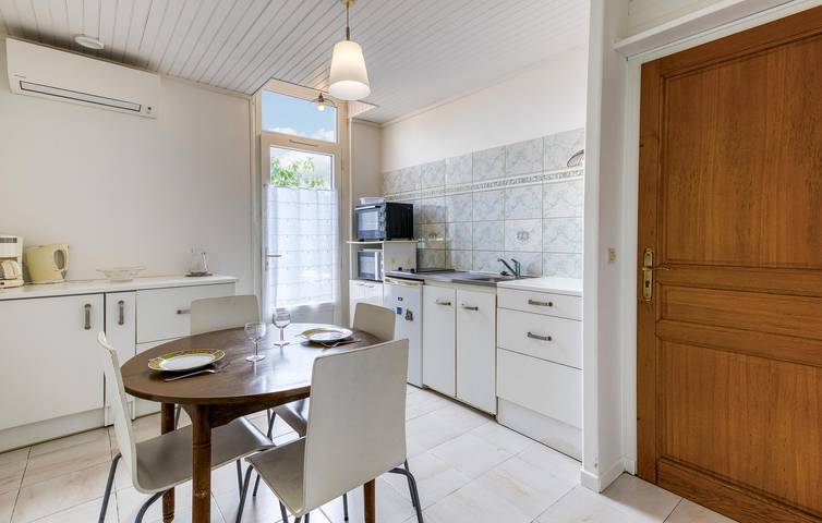 Ferienhaus für 2 Personen, mit Terrasse und Garten in La Rochelle - 2