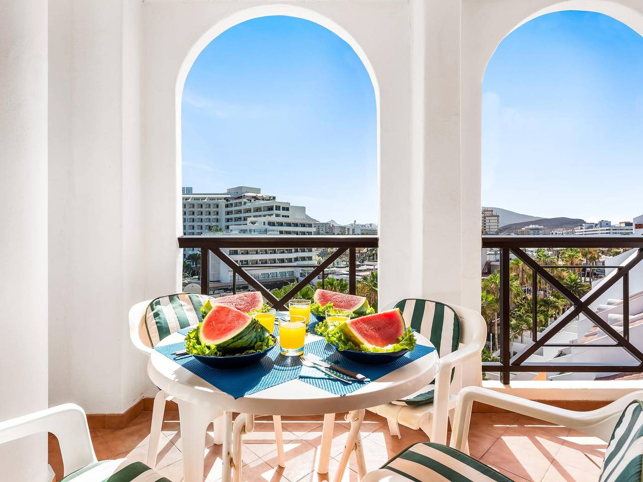 Holiday Apartment for 6 People in Playa del Camisón, Arona