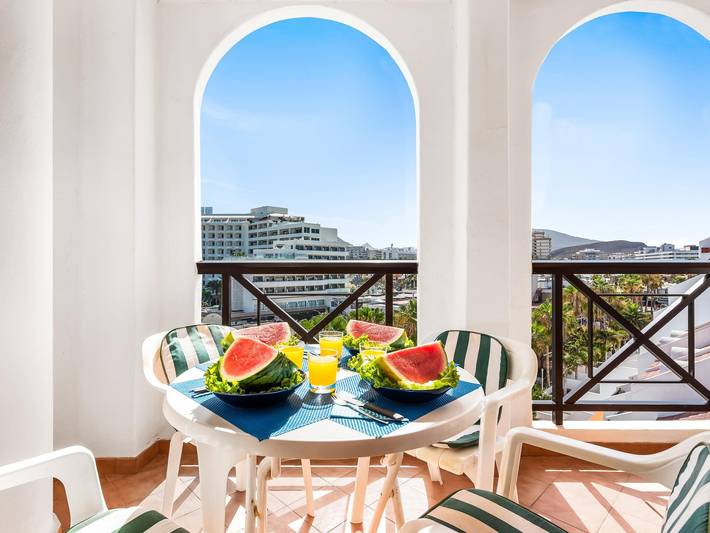 Appartement de vacances pour 6 personnes, avec Balcon et Vue sur l’océan ainsi que Terrasse et Piscine à Playa de las Américas