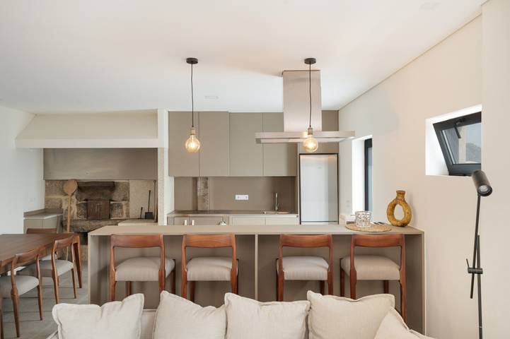 Casa vacanze 'Pittoresca nel Nord del Portogallo' con giardino privato, balcone e Wi-Fi in Gemeses, Parque Natural do Litoral Norte