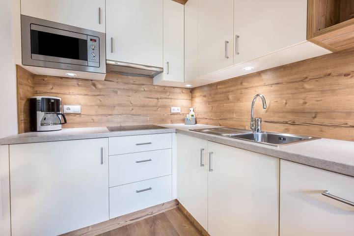 Ganze Wohnung, Ferienwohnung "Haus zur Vogelweide App 1" mit Bergblick, Terrasse und Wlan in Villgratner Berge, Toblach