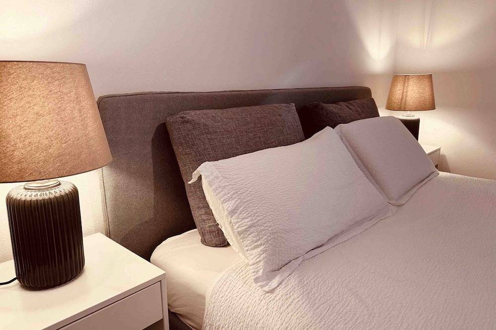 Ganze Wohnung, Forest Living, Cozy studio apartment located in Mendrisio. in Mendrisio Stazione, Mendrisio