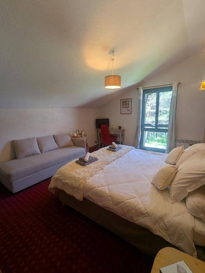 Hôtel pour 4 personnes, avec jardin et vue ainsi que sauna et piscine à Montclar - 3