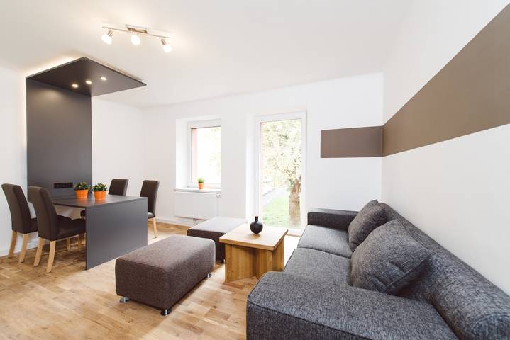 Ferienwohnung für 4 Personen, mit Whirlpool und Balkon in Eisenerz