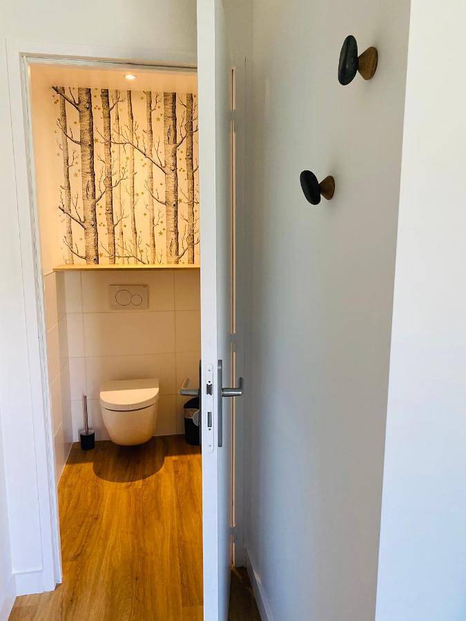 Gîte pour 2 personnes, avec terrasse ainsi que piscine et jardin à Lorient - 4