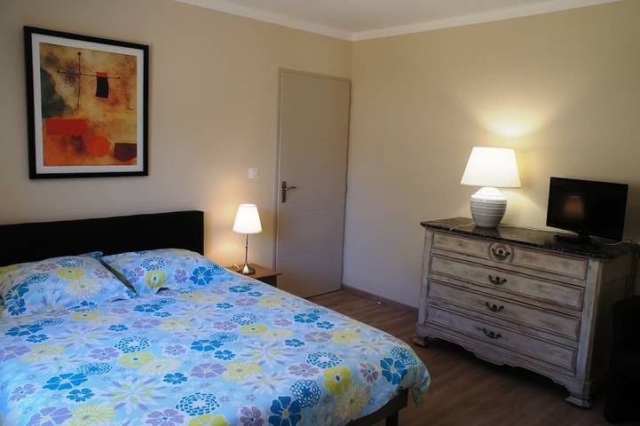 Location de vacances pour 8 personnes, avec jardin à Garéoult - 3