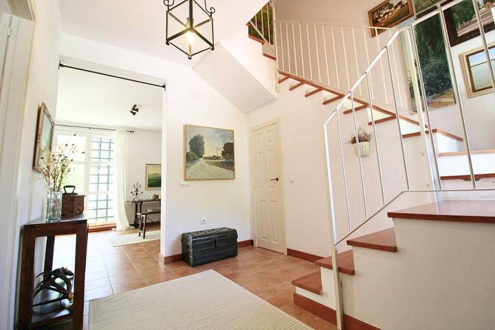 Casa rural con piscina para 5 personas, con balcón y vistas además de piscina y jardín en Sierra de Aracena y Picos de Aroche - 3