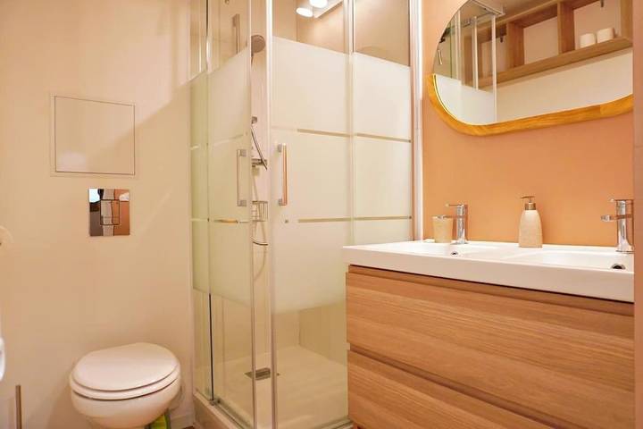 Gîte pour 4 personnes, avec vue et piscine à Bielle (Pyrénées-Atlantiques) - 2