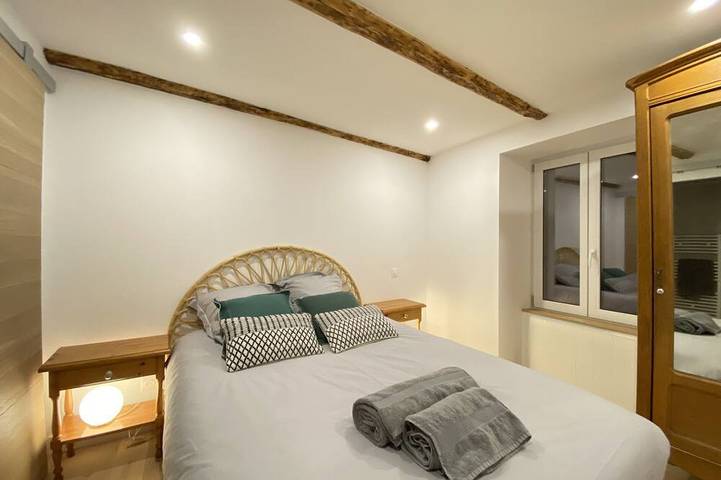 Gîte pour 8 personnes, avec balcon dans Office de Tourisme du Queyras Aiguilles - 4