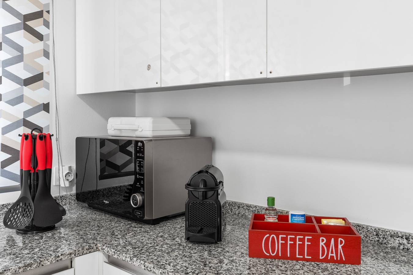 Apartamento entero, Apartamento 'Casa Los Naranjos' con Wi-Fi y Aire Acondicionado in Plaza de los Naranjos, Marbella