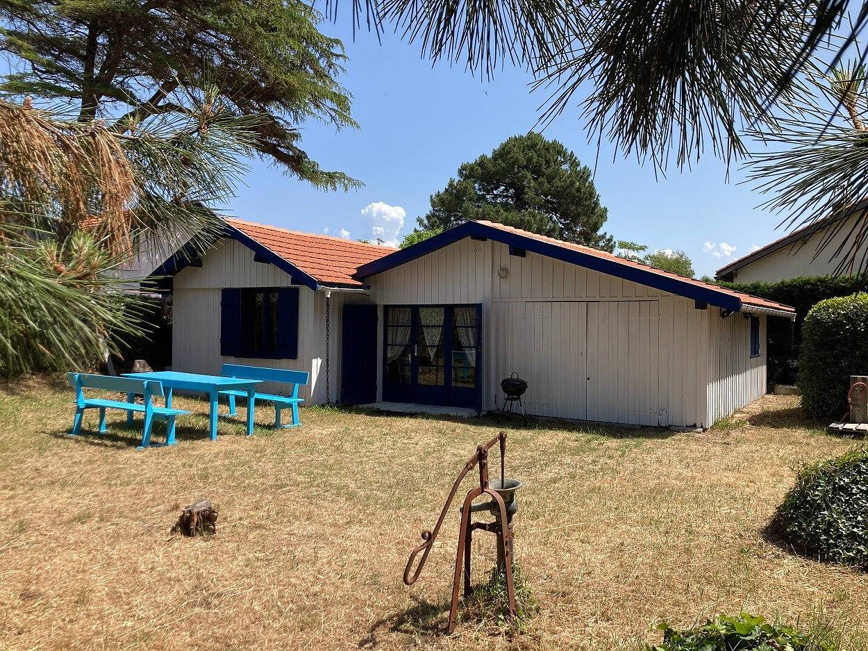 Chalet 'Quartier Des Pêcheurs Réf 35' con jardín privado in Lège-Cap-Ferret, Region de Arcachon